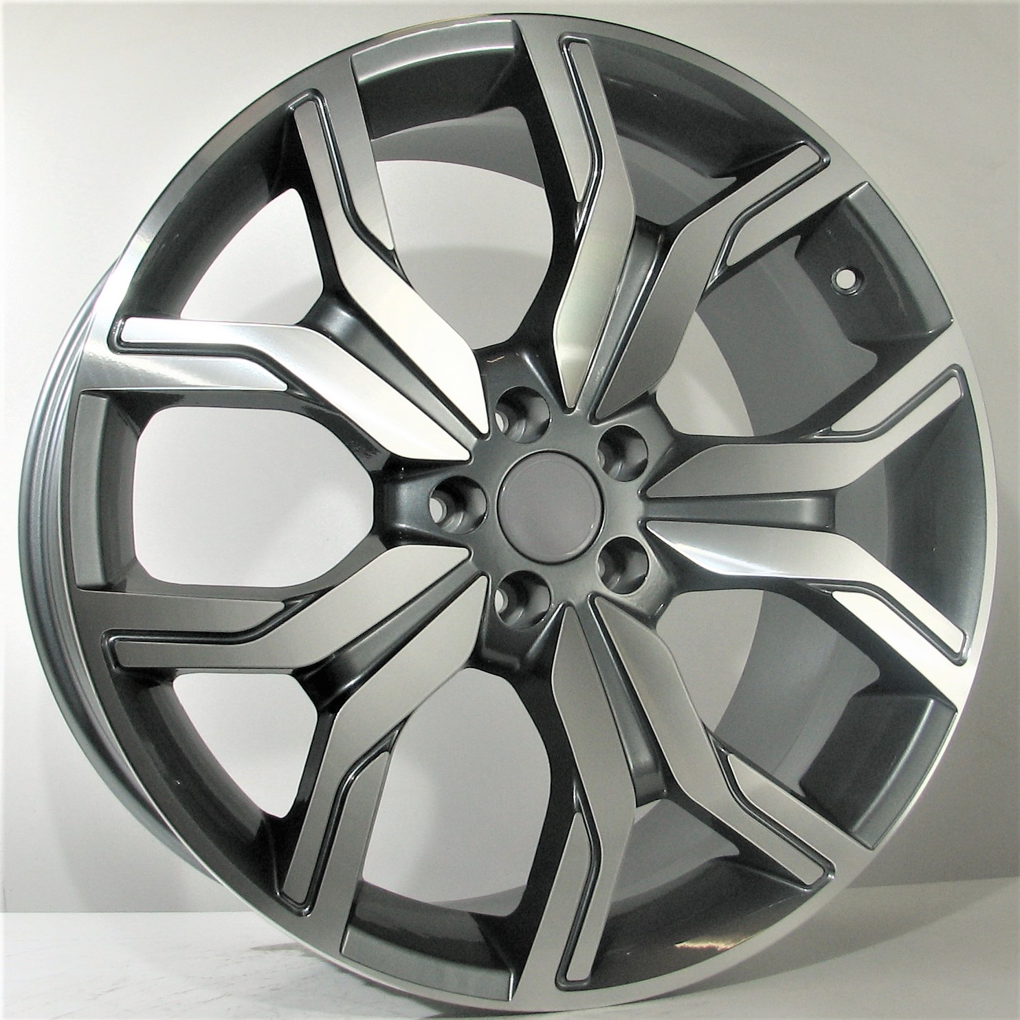 Port 10X22 5X120 ET45 72,56 GFM